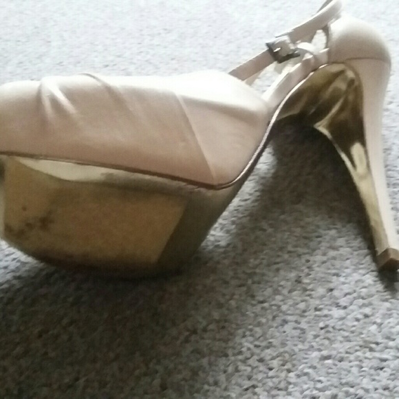 Gina London Pump Blush size 7 - Picture 3 of 3
